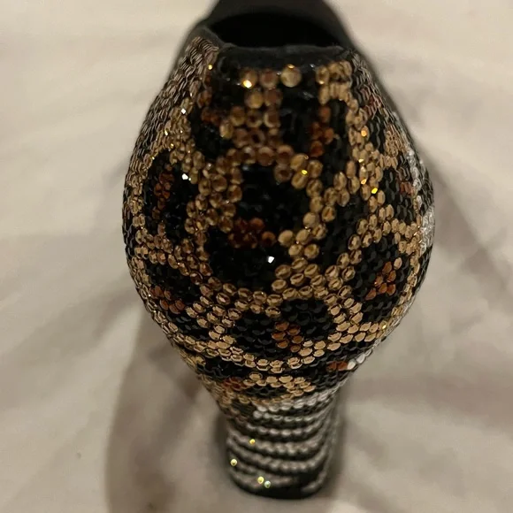 Stuart Weitzman Tigereye Black Peau Heels - Picture 5 of 10